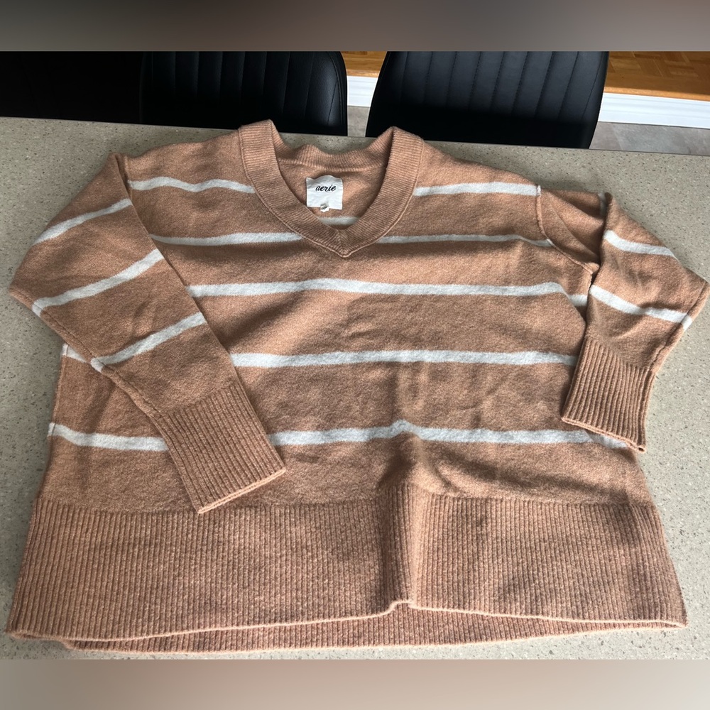 aerie women’s V-Neck Striped Sweater in tan and white oversized